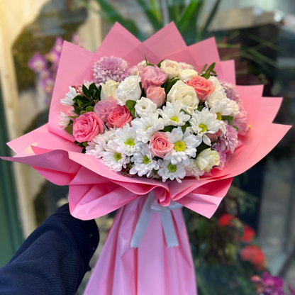Karışık Pembe Beyaz Gül Buketi