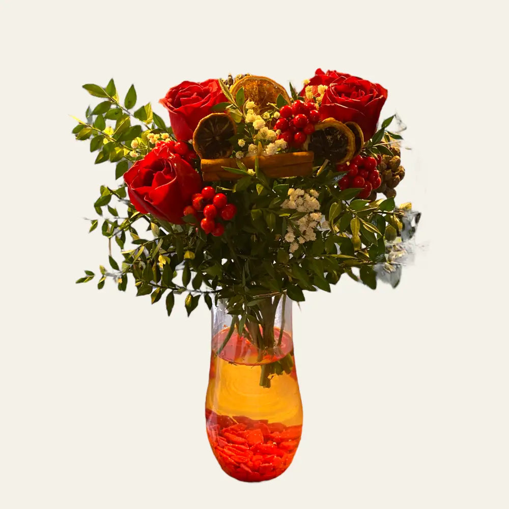 Vazoda Kokina ve Kırmızı Gül